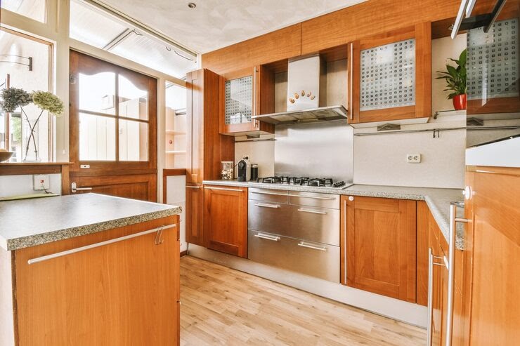 Modular vs Custom Kitchen Carpentry: Which is Better for Your Singapore Home?