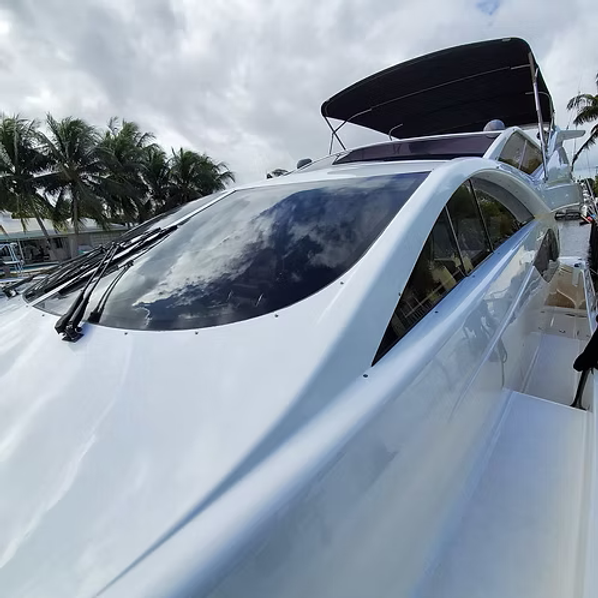 Custom Window Fabrication and Repair for Luxury Boats Boca Raton