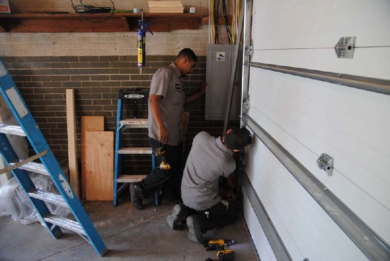 Automatic Garage Door Installation & Repair in Dubai | Best Garage Doors in Dubai