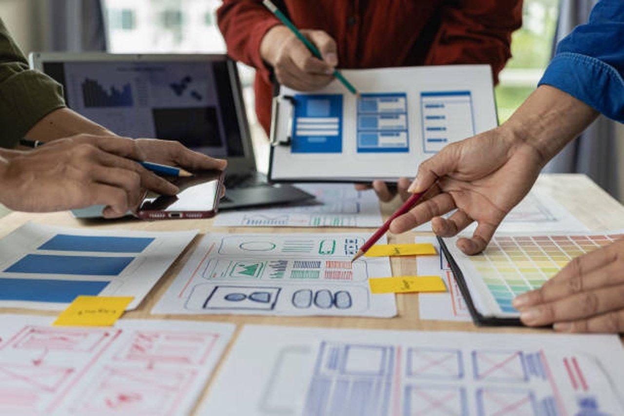 Agency vs In-House Marketing: How Houston Businesses Decide What Scales Faster | Articles | Criss Mario | Gan Jing World - Technology for Humanity | Video & Movie Streaming