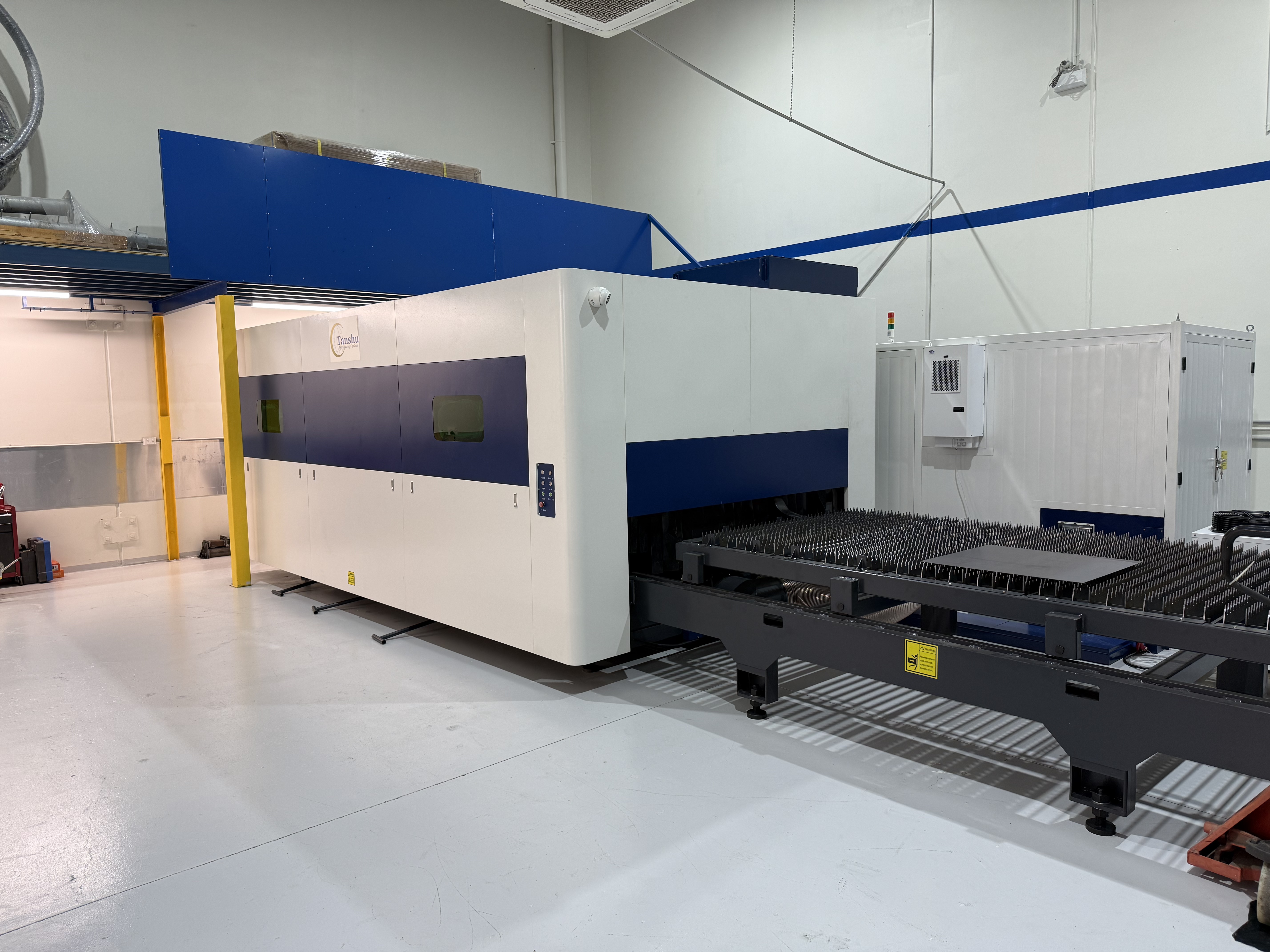 3KW CNC Fiber Laser Cutting Machine 1500x3000 | Industrial Use