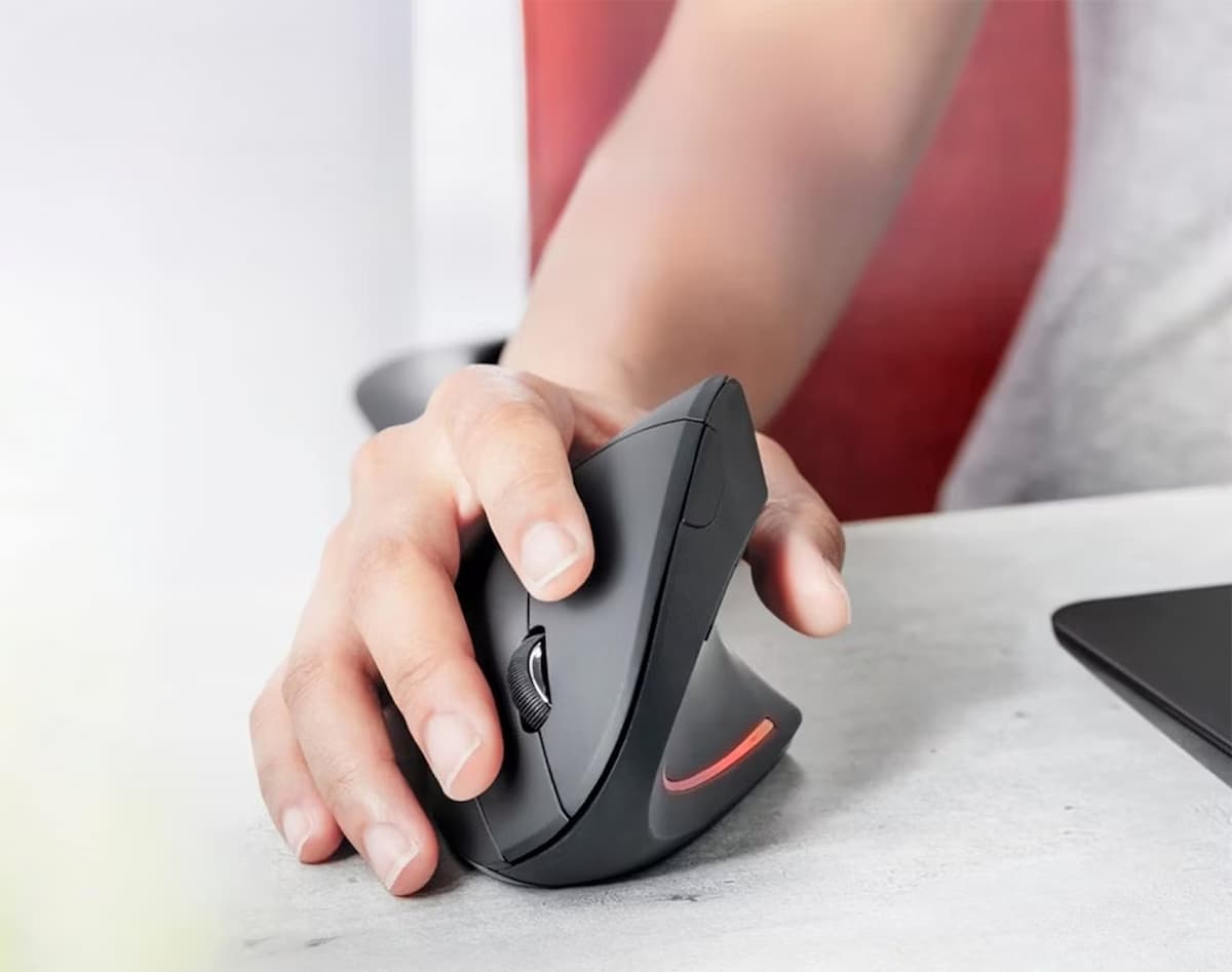 Changing the Game: Why Upgrade to a Vertical Mouse? – Vibe Sphere