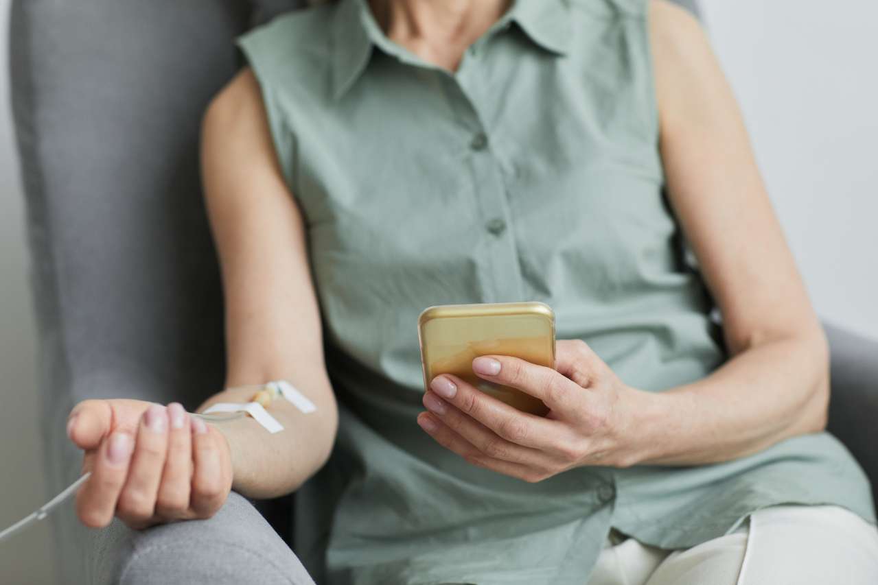 Glutathione IV Drip in Greater Noida | Cost, Benefits, Procedure & Side Effects