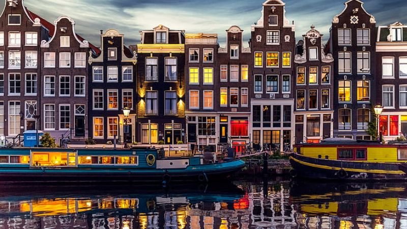 Scandinavian Airlines Amsterdam Office in Netherlands +1-855-738-4194