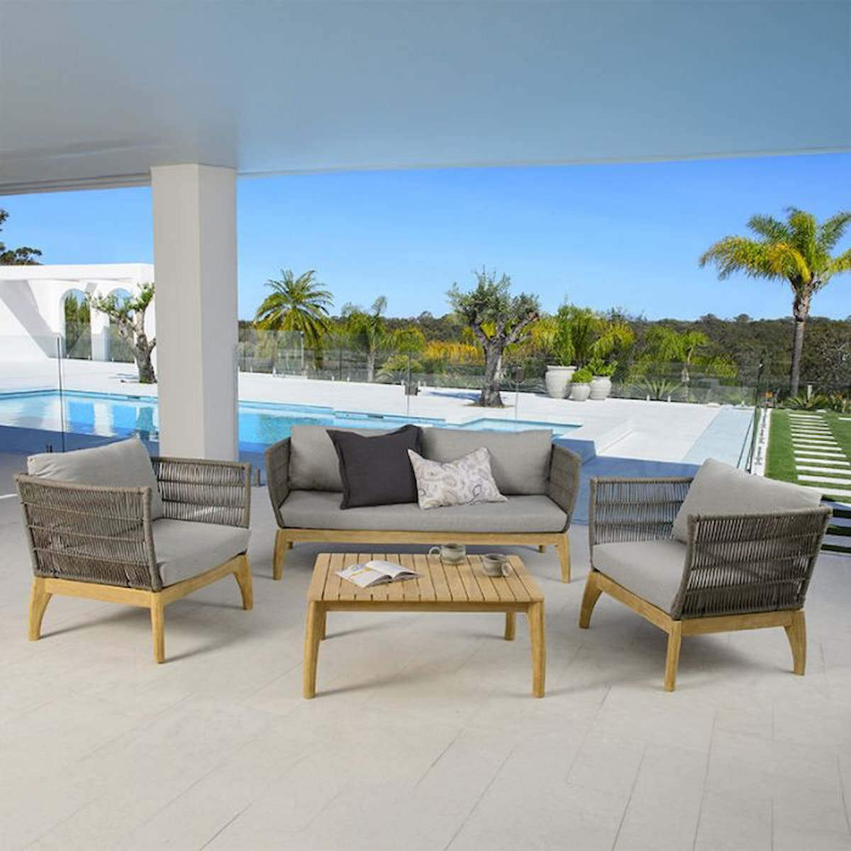 Turn Your Backyard into a Second Living Room With the Right Outdoor Lounge – Daily Knowledge