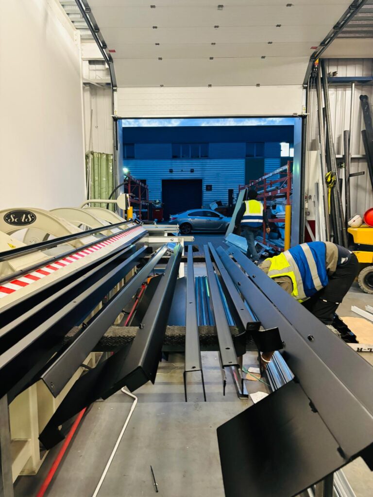 Roller Shutter Manufacturer Company in UK | Ukrollershutter.co.uk