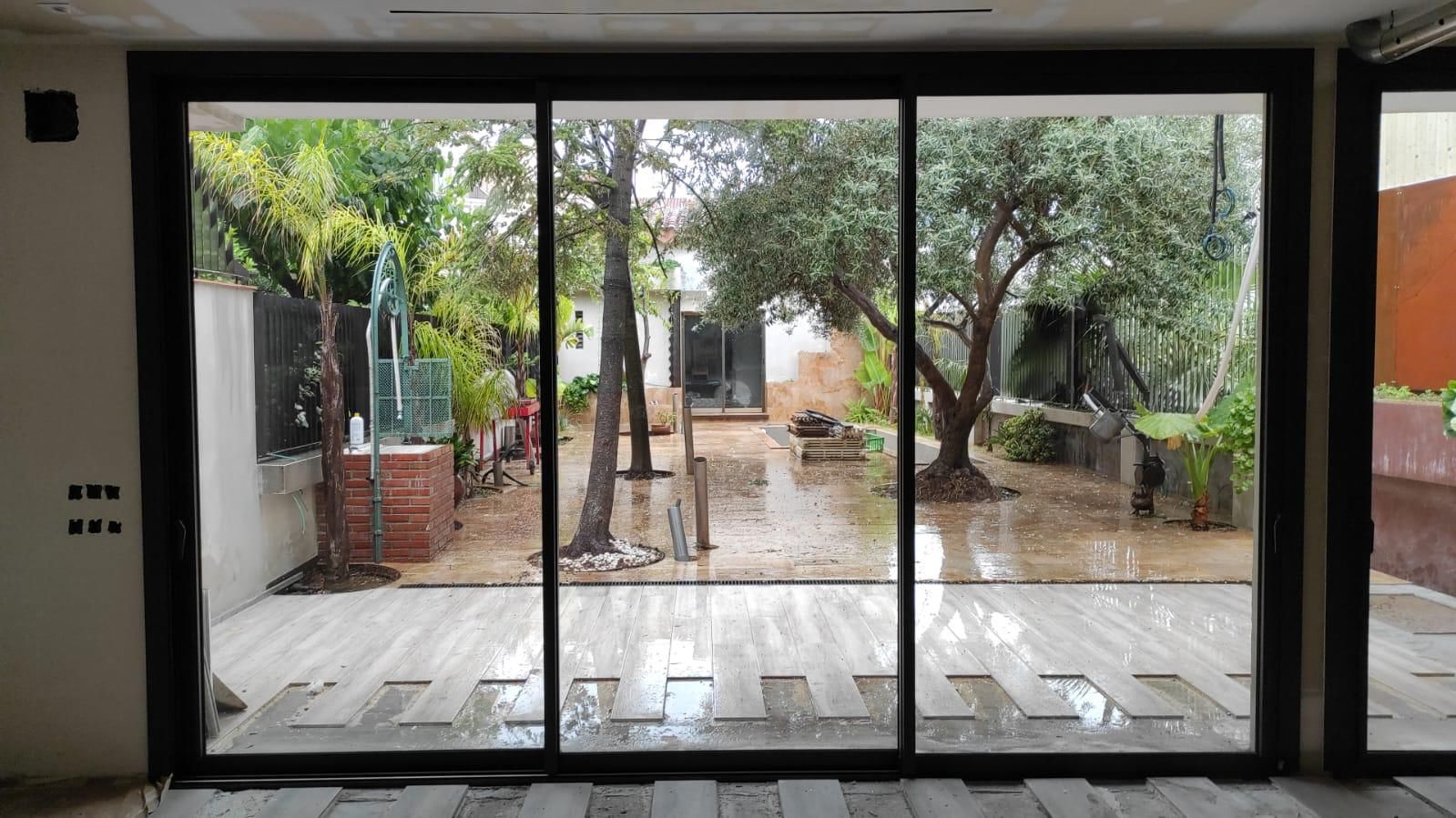Ventanas Practicables de Aluminio en Terrassa | Cristaltec