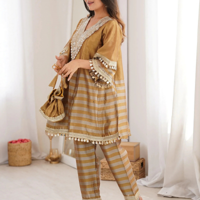 Incredible Golden Mirror Work Tissue Party Wear Co-ord Set With Batwa Profile Picture