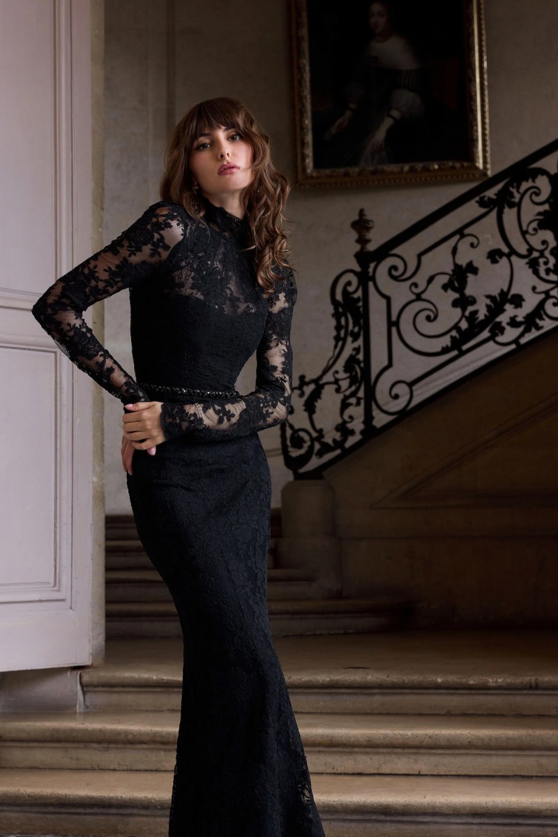 Curating Your Classics: The Ultimate Guide to Wardrobe Essentials – Eva’s beauty world
