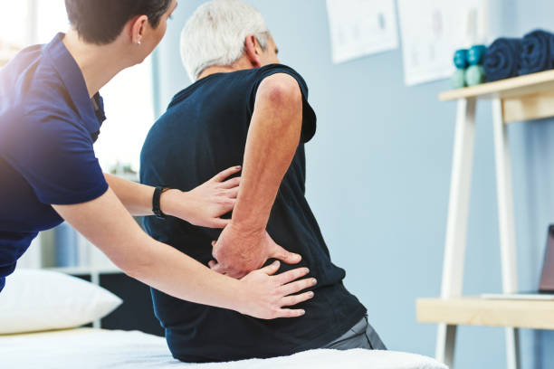 Natural Ways Chiropractors Help You Fix and Avoid Back Pain