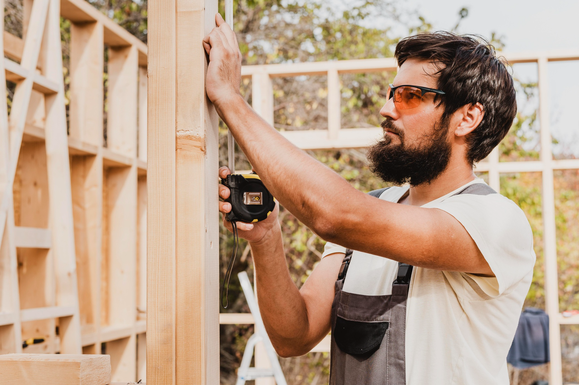 Why Professional Contractors Make a Difference in Property Improvements – Fence Master