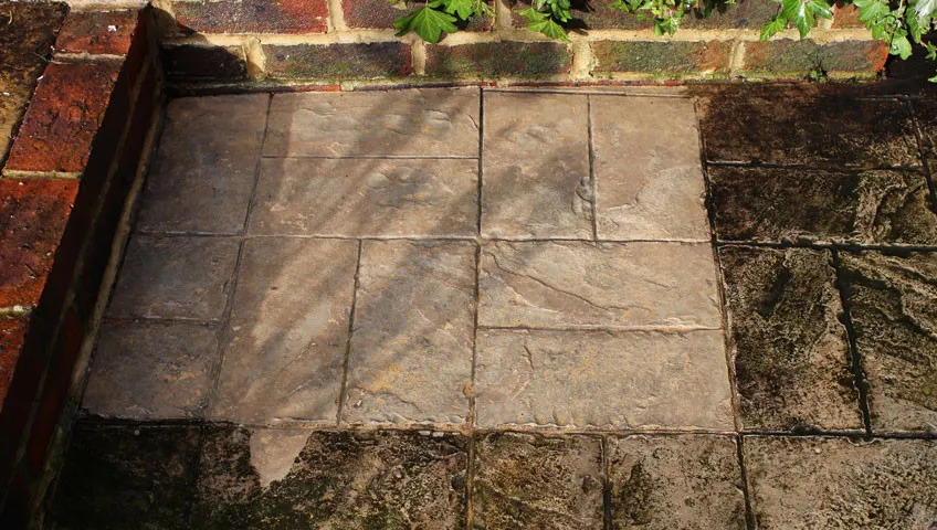 How to Remove Black Spots on Patio Stones | A&R